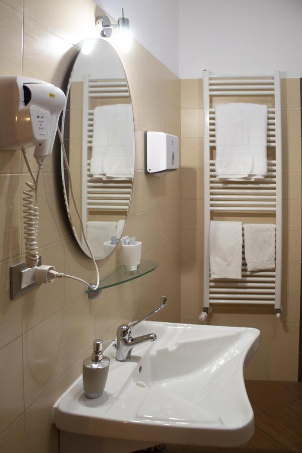 Affittacamere Certe Notti Sala Consilina Ngoại thất bức ảnh